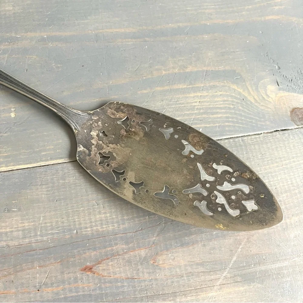 Vintage Peerless Silver Plated Cake Pie Server